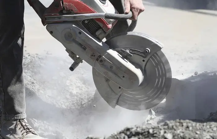Tips to cut concrete with a circular saw
