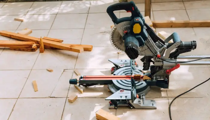 4 Reasons You Should Avoid Using Milter Saw On The Ground